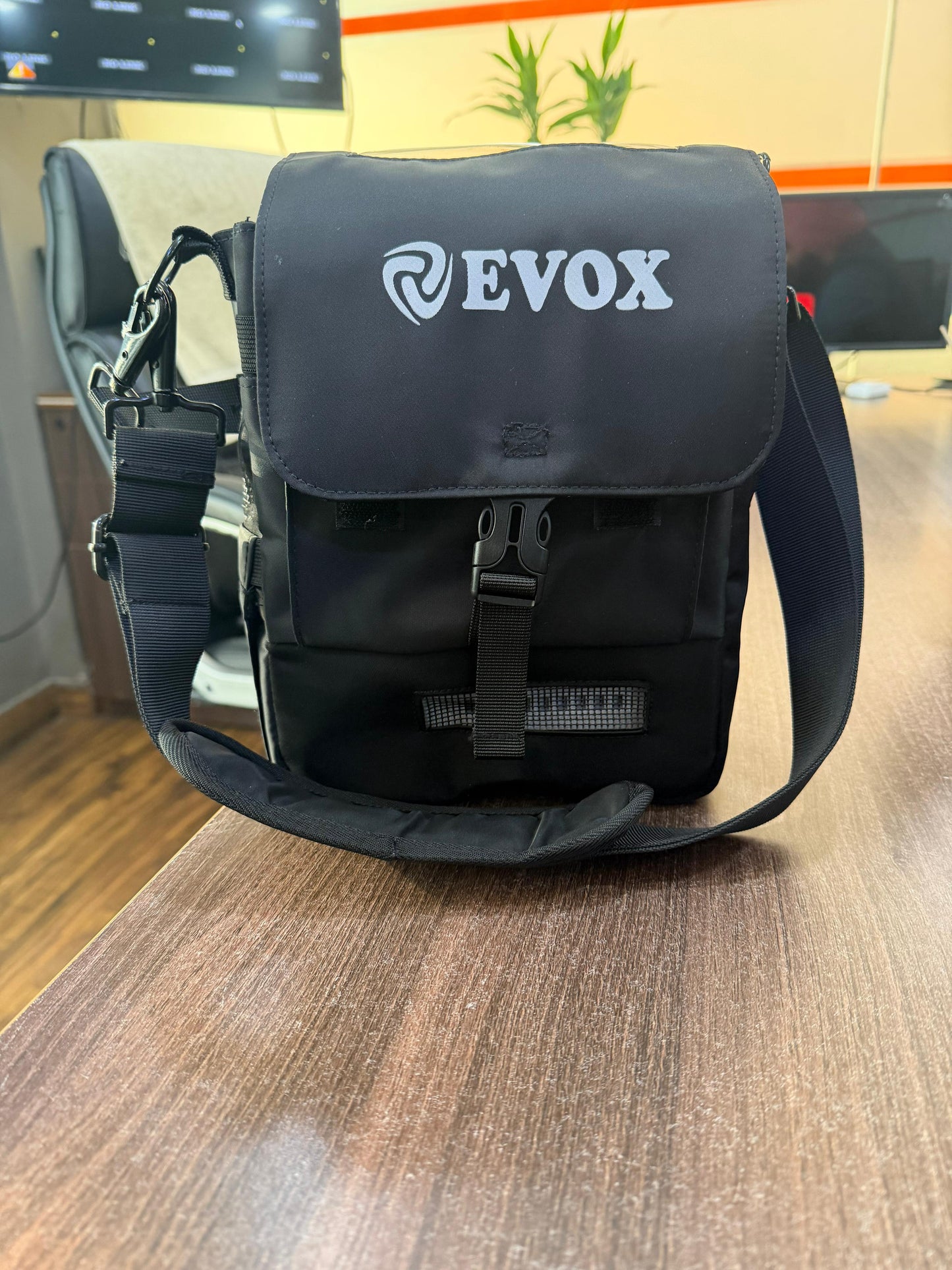 PORTABLE OXYGEN CONCENTRATOR